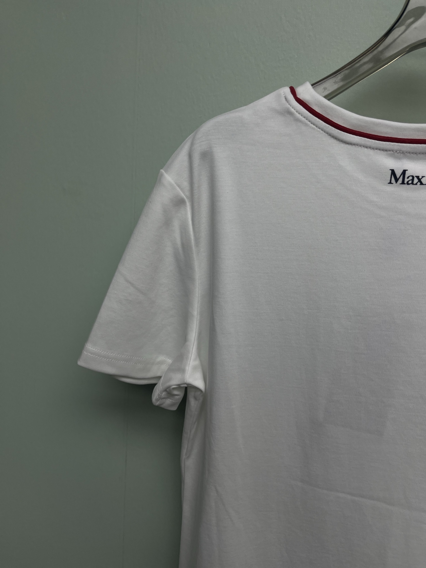 Women's short sleeves